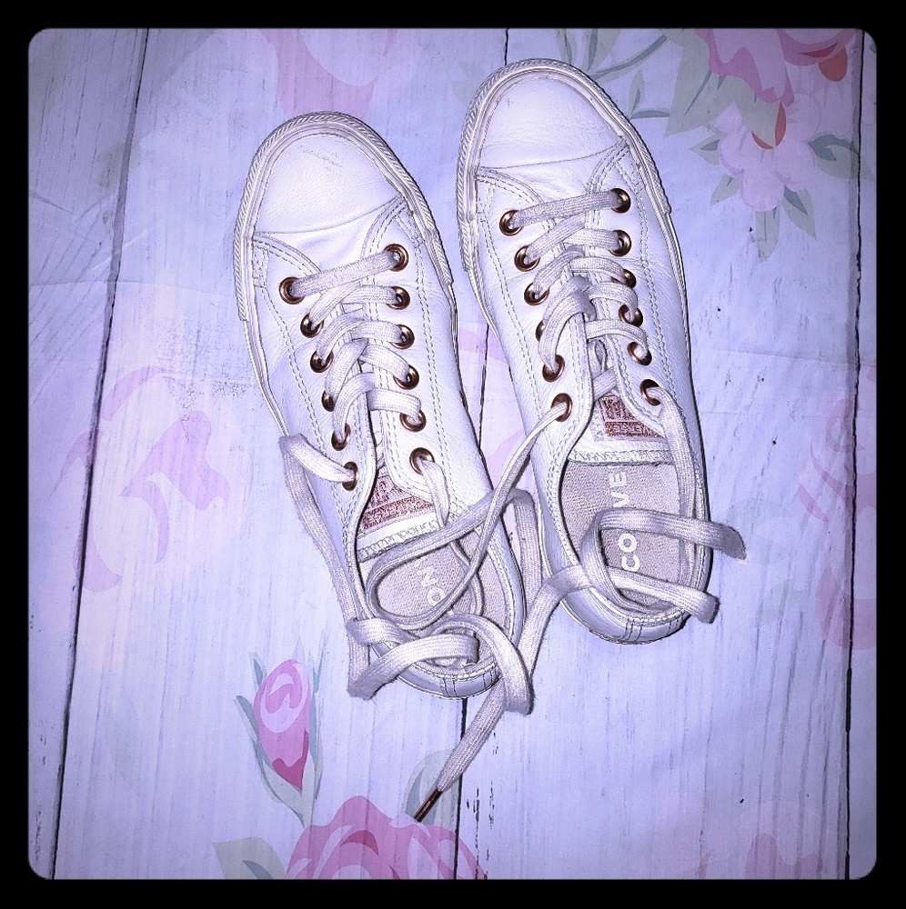 Rare Cream & Rose gold Converse